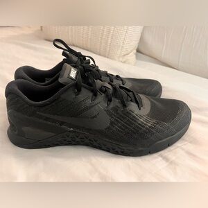 MENS NIKE Metcon Training sneakers